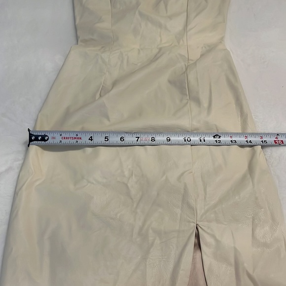 Bebe cream/beige colored faux vegan leather dress 00 - Picture 12 of 14
